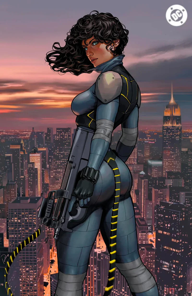 ABSOLUTE CATWOMAN #1 IVAN TALAVERA EXCLUSIVE VIRGIN FOIL (HELMET OFF)